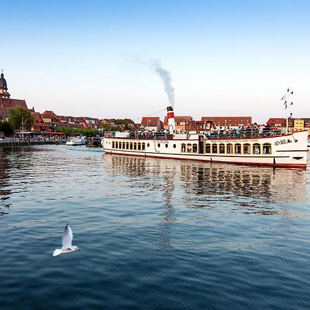 Ferienresidenz "Seelust" Whg 5 Waren  Dış mekan fotoğraf
